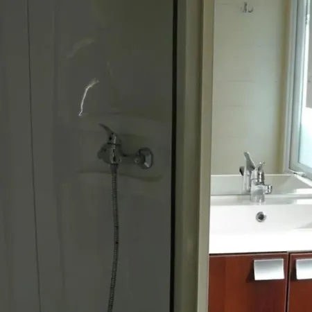 Mobil-home Pour 4 Pers. Avec Terrasse - Api-1-52-945 Martiel